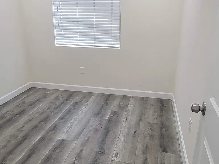 131 S Gless St #1/2 — Photo 13