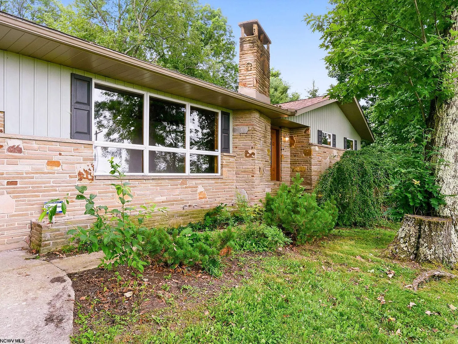 3 bed, 3.0 bath, $1,800 — Photo 3