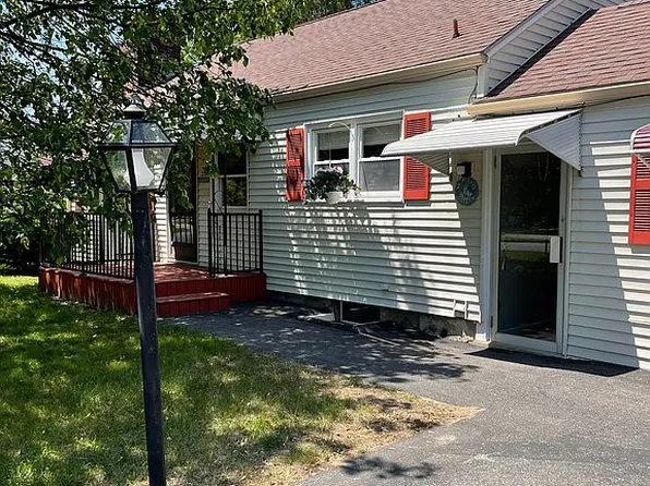 25 S Summit St, Essex Junction, VT 05452