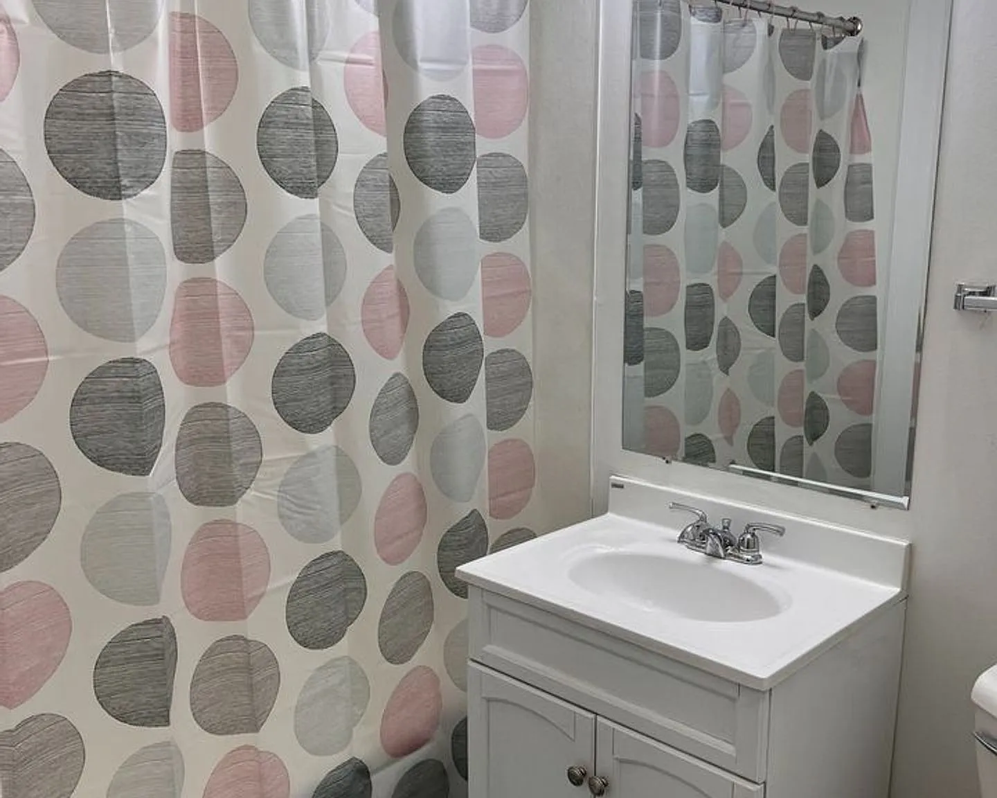 Gateway Hill Apartments — Photo 3