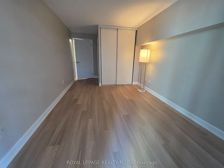 105 Victoria St #607 — Photo 8
