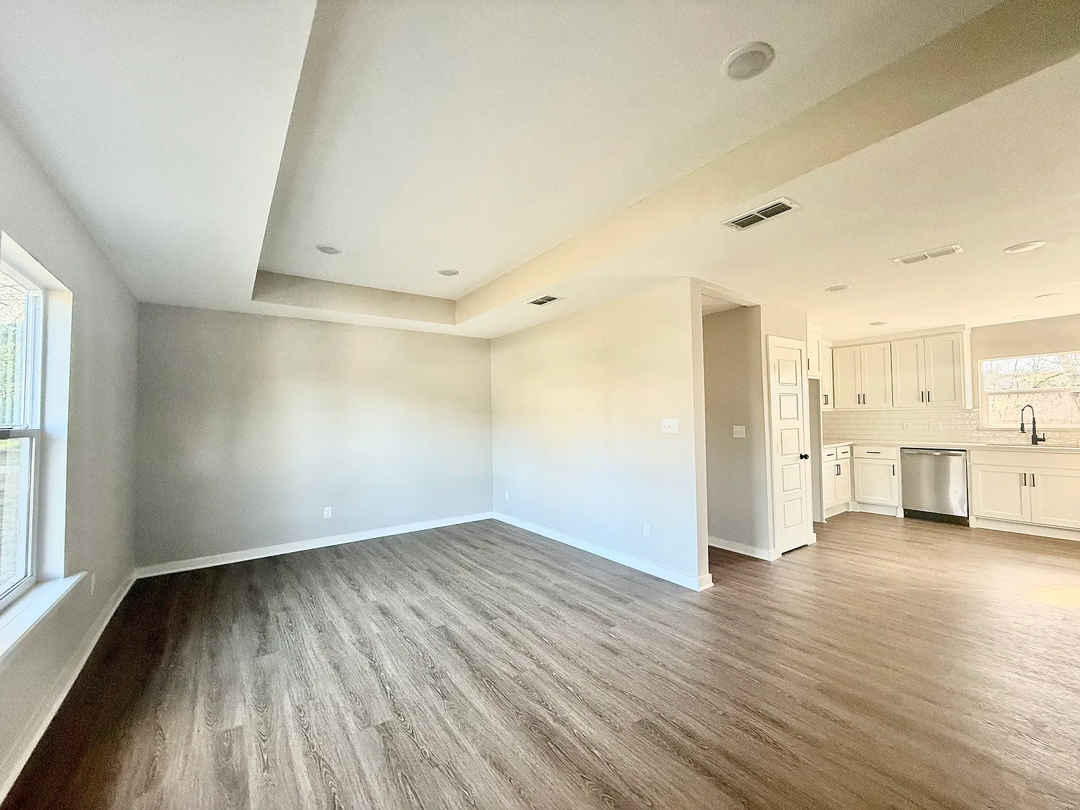 3 bed, 1506 sqft, $1,650 — Photo 3