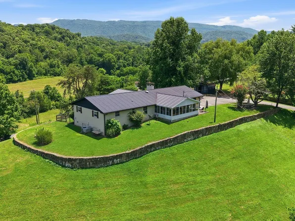 1317 Dupont Rd, Seymour, TN 37865