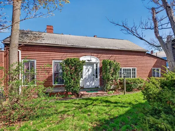 30 Dow Street, Portland, ME 04102