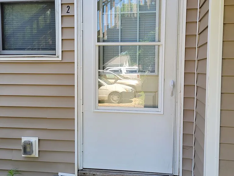 1143 7th Ave — Photo 3