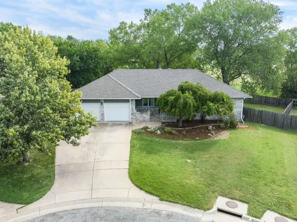 4646 Farmstead Ct, Wichita, KS 67220