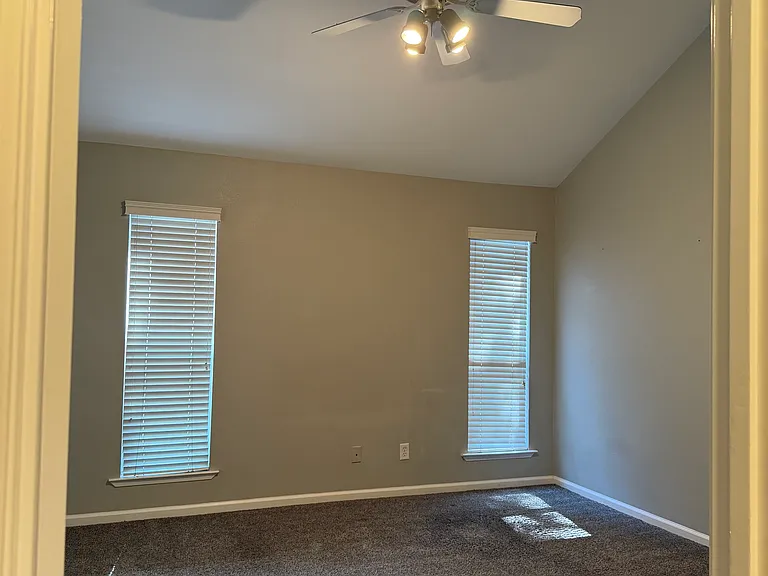 9882 N Price Ave — Photo 12