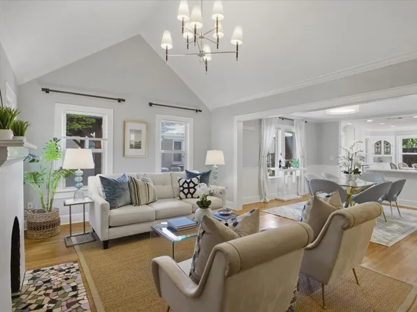 2205 Stanley Ave, Fort Worth, TX 76110