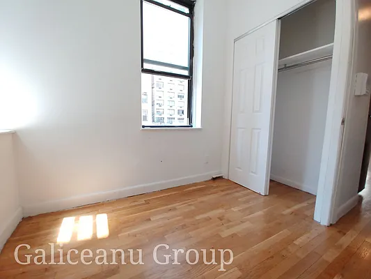 Rented by Lexington Real Estate Group | media 34