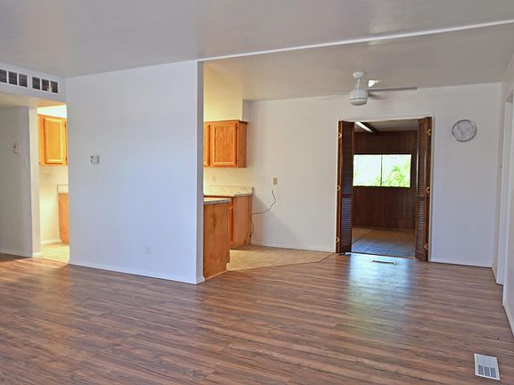 5th image of 3204 N Coronado Ave