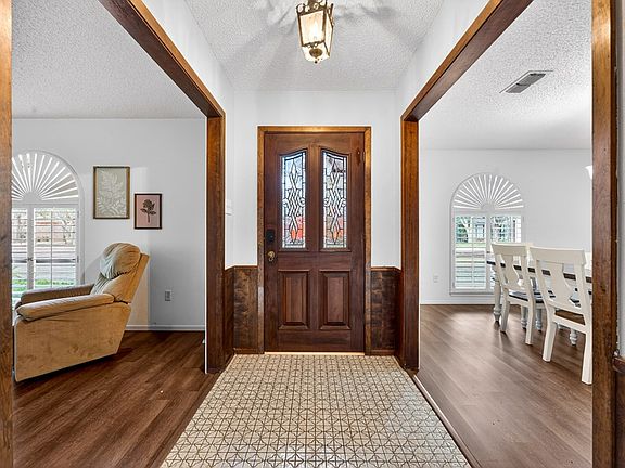 2nd image of 2913 Northtown Pl