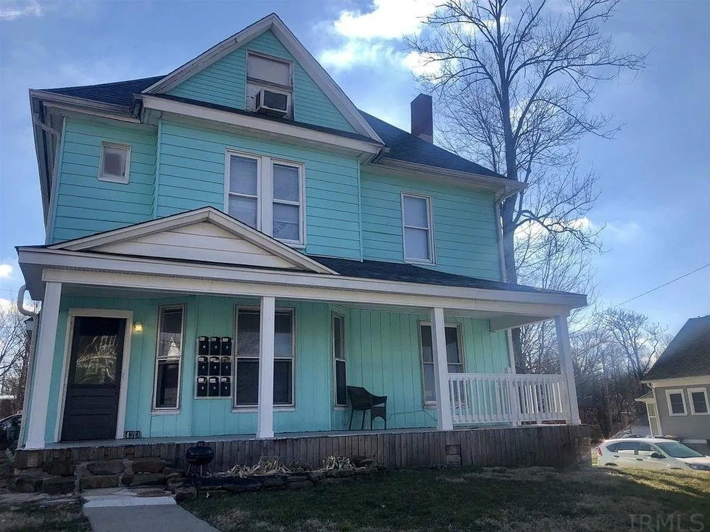 423 S Fess Ave — Photo 1