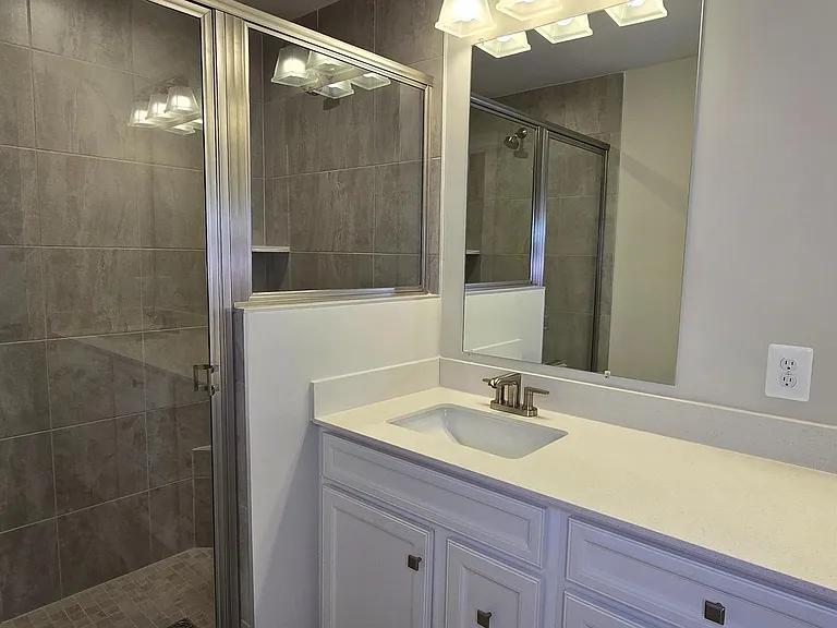 2542A Verona Pl — Photo 15
