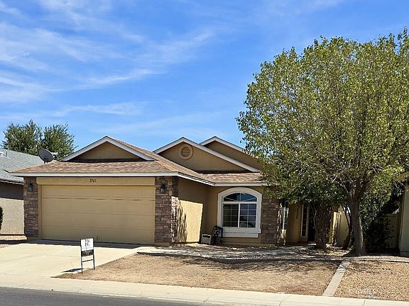 4th image of 1561 E Copper Canyon Dr