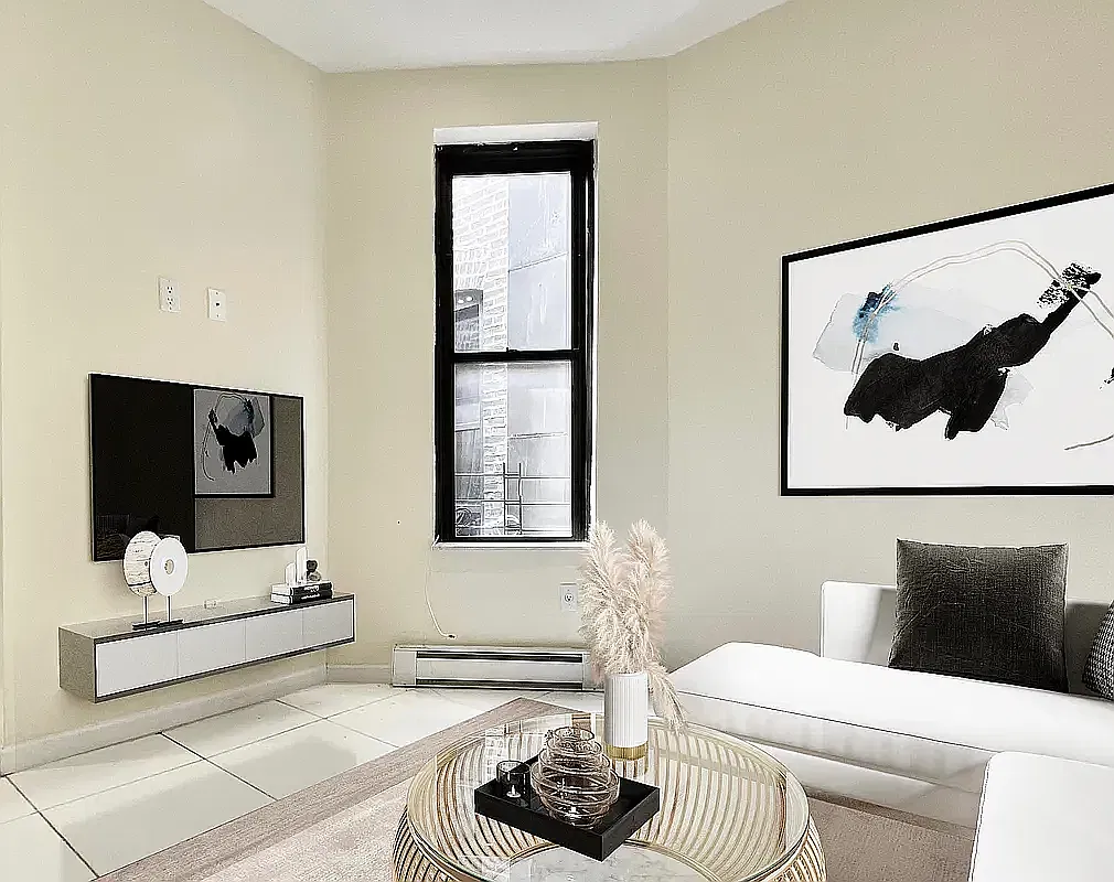 953 Columbus Avenue — Photo 2