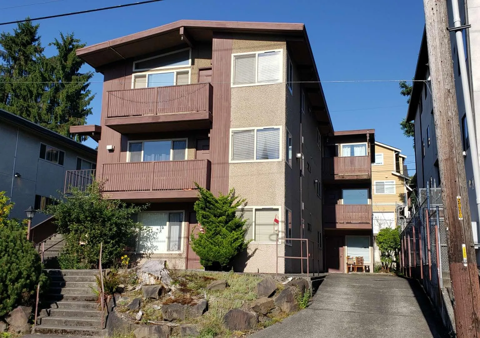2 bed, 900 sqft, $2,900 — Photo 1