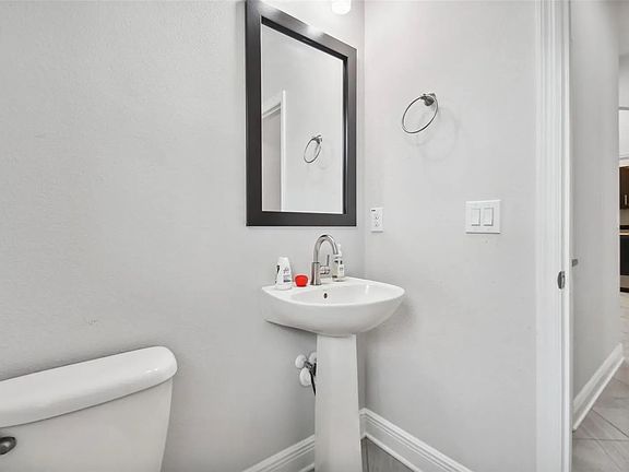 5th image of 2776 Satilla Loop
