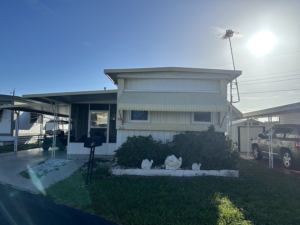 1st image of 253 Lyndol St