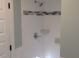 38 Pleasant St APT 4, Rockland, ME 04841