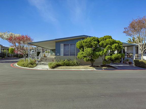 2nd image of 1050 Borregas Ave #52