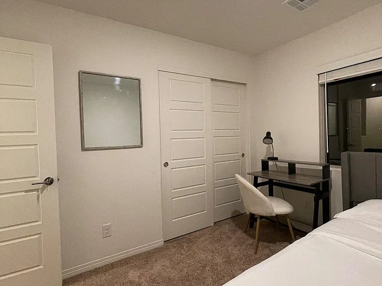 4938 Amberlyn St — Photo 11