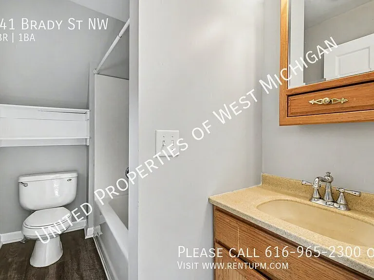 341 Brady St NW — Photo 8