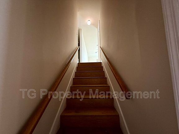 5th image of 403 Saint Augustine Blvd
