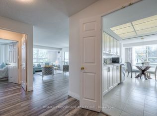 7825 Bayview Ave #304, Markham, ON L3T7N2