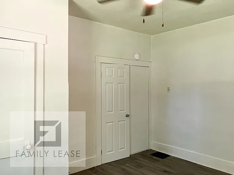 923 W Marietta St — Photo 12