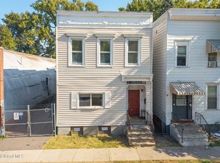 627 3rd St, Albany, NY 12206
