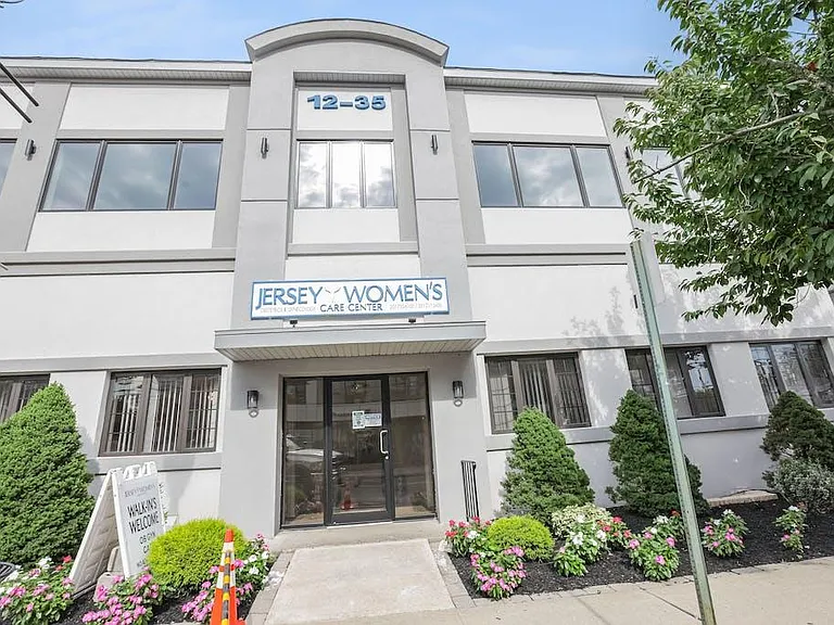 12 River Rd #2B — Photo 1