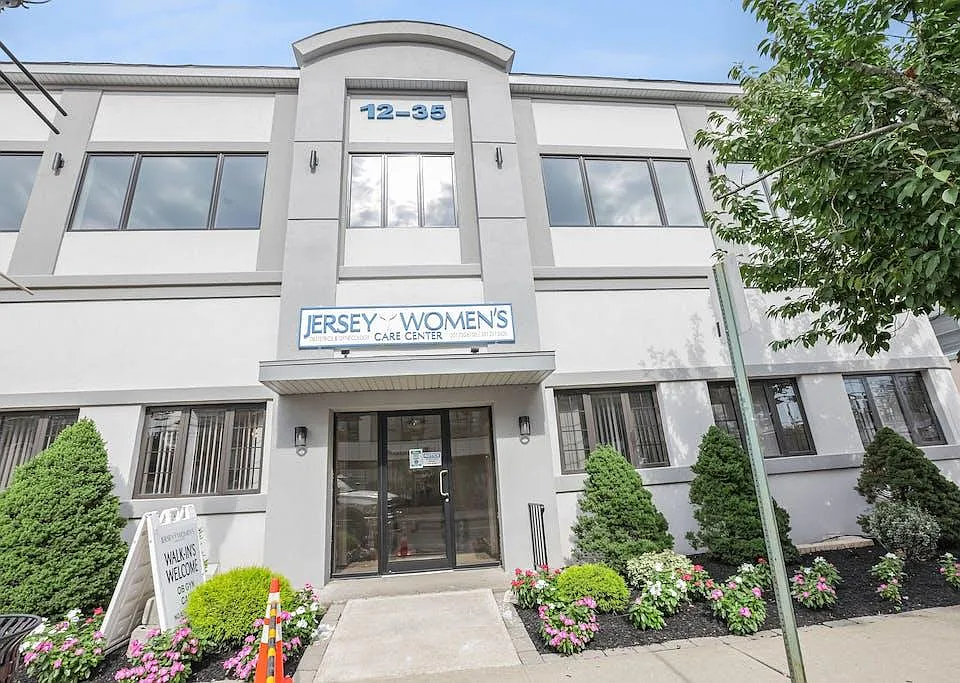 12 River Rd #2B