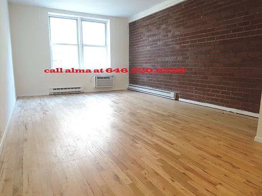 Rented by NYLA Realty | media 6