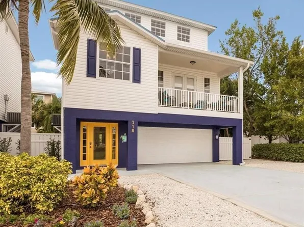 318 64th St, Bradenton Beach, FL 34217