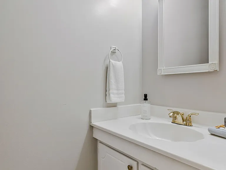4329 Mount Vernon Memorial Hwy — Photo 7