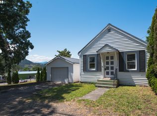 107 N Elm St, Bingen, WA