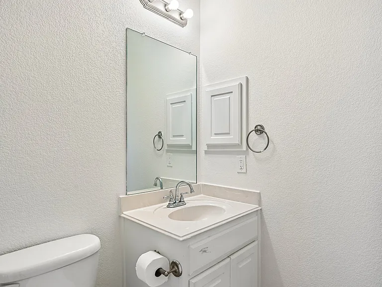 6006 Shadywood Ln — Photo 28