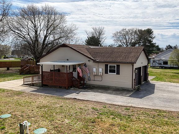 4th image of 21635 North Dr