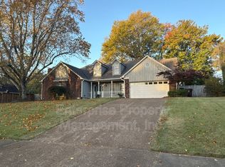 535 Fox Run Ln, Collierville, TN 38017