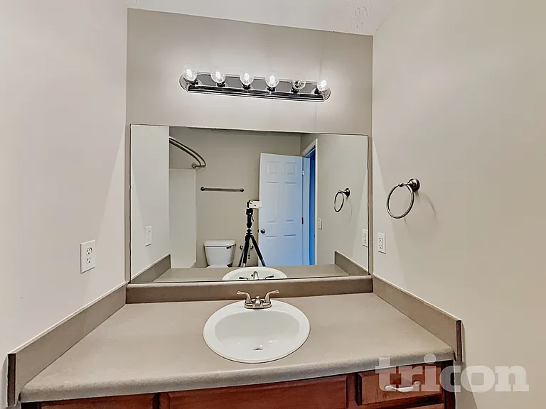 9023 Nevada Ave — Photo 9