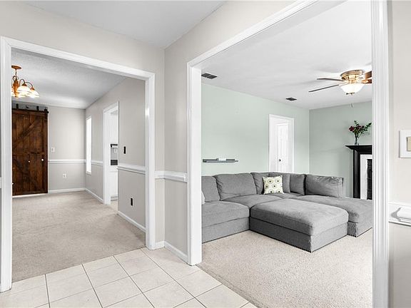 5th image of 805 Helmsdale Way