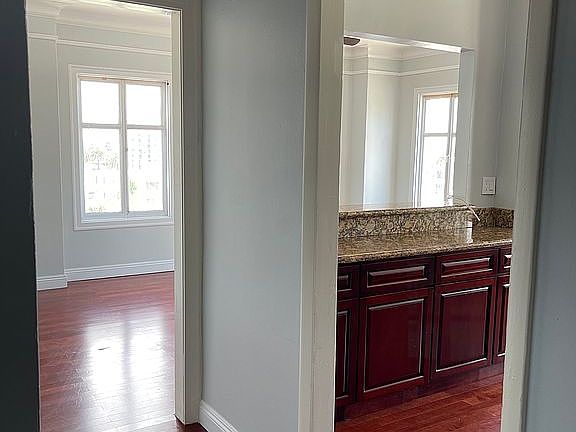 2nd image of 140 Linden Ave APT 761