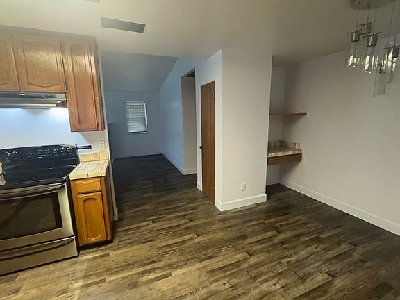 5th image of 2401 East Ave