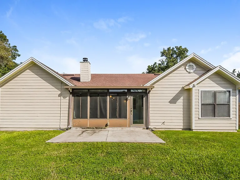 8850 Cherry Hill Dr — Photo 16