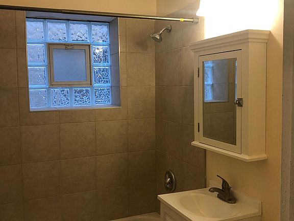 5th image of 16 W Terrace St