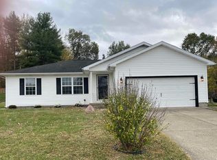 6339 Acadia Dr, Newburgh, IN 47630