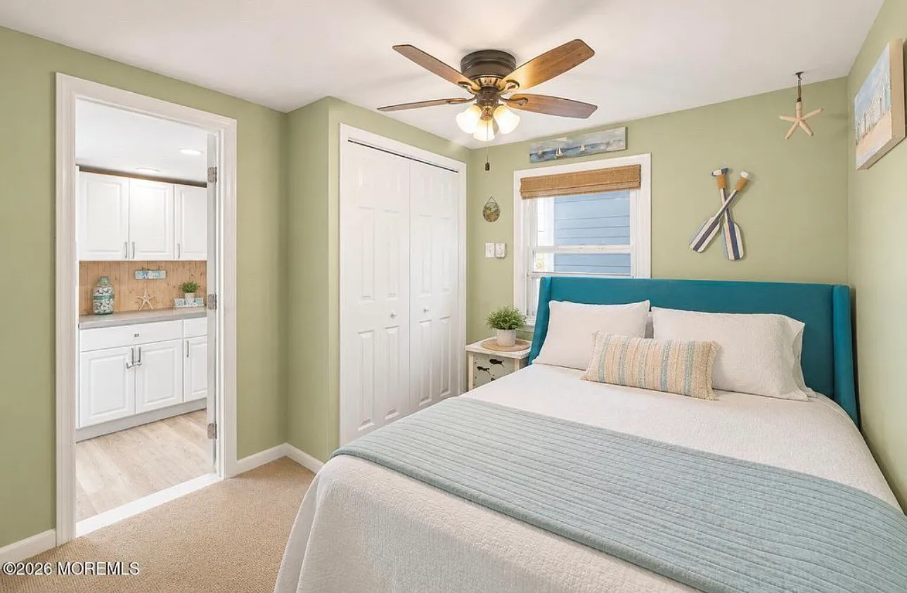 4 bed, 1300 sqft, $3,000 — Photo 4