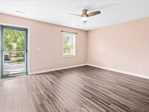 4th image of 1256 Old Windmill Cir