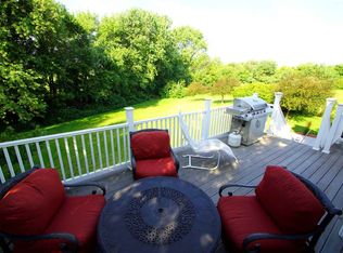 5702 Jessica Ct, Davenport, IA 52807