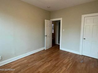 307 Clinton Pl #1F, Newark, NJ 07112